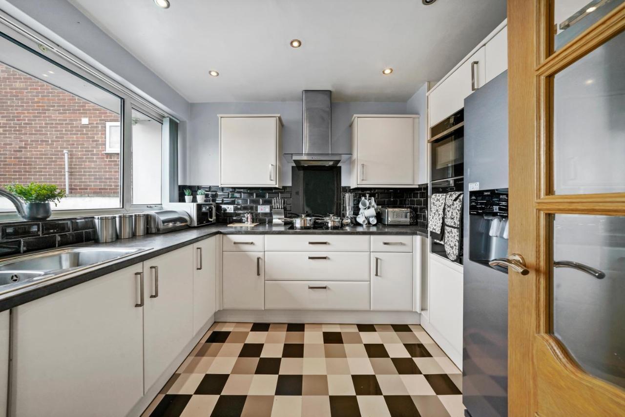Leek Wootton The Stylish Warwick Abode - Balcony - Garden 빌라 외부 사진